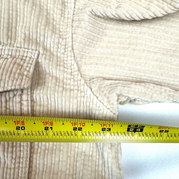 American Eagle Cropped Corduroy Shacket - Picture 7 of 8